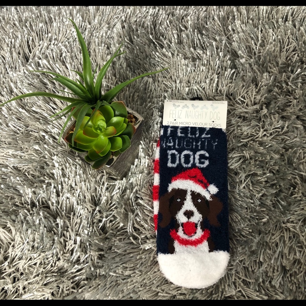 Feliz Naughty Dog 2-PACK MICRO VELOUR SLIPPER SOCK